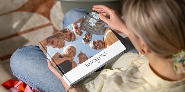 How to make a group holiday photo book everyone will love